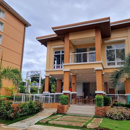 Condo In Camella Manors In Puerto Princesa Exterior photo